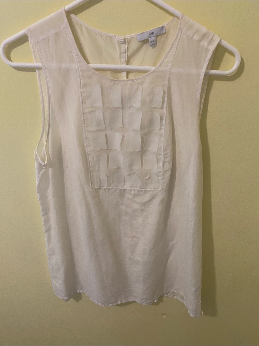 GAP Cream Sleeveless Textured Front Tank